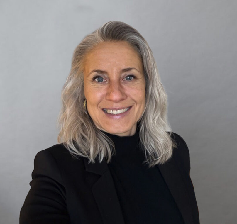 Tina-Lindgaard-aspect-ratio-808-764
